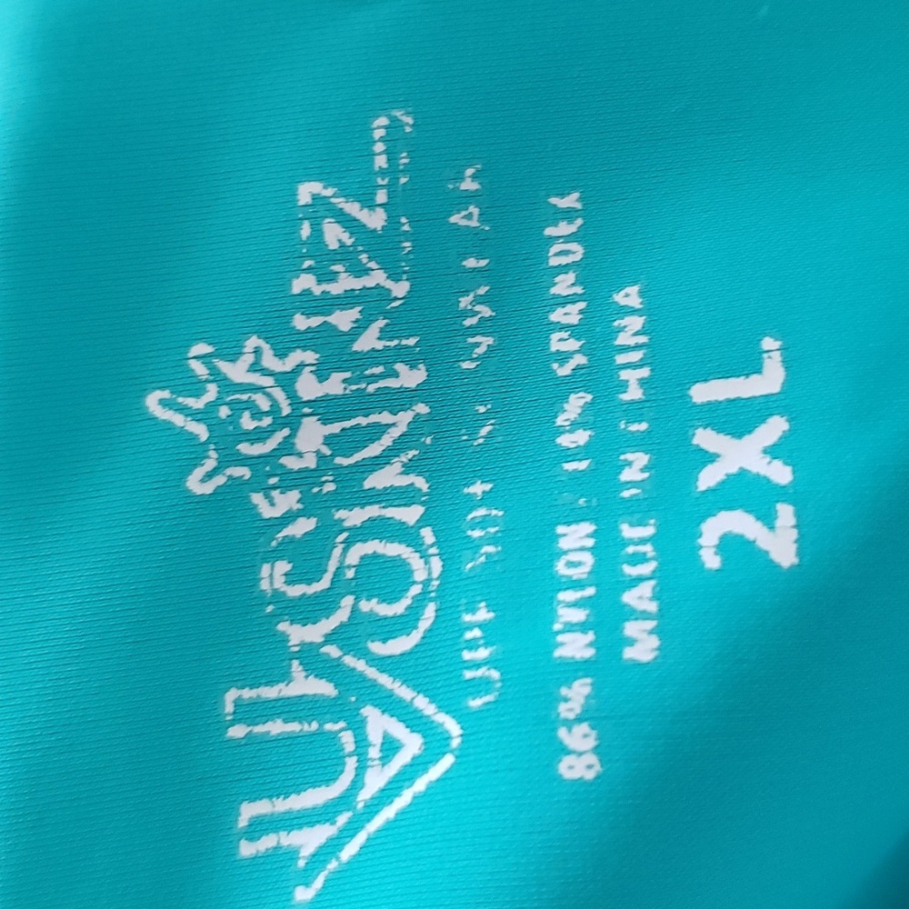Sun protective shirt by UV Skinz SPF 50+ - Picture 6 of 6